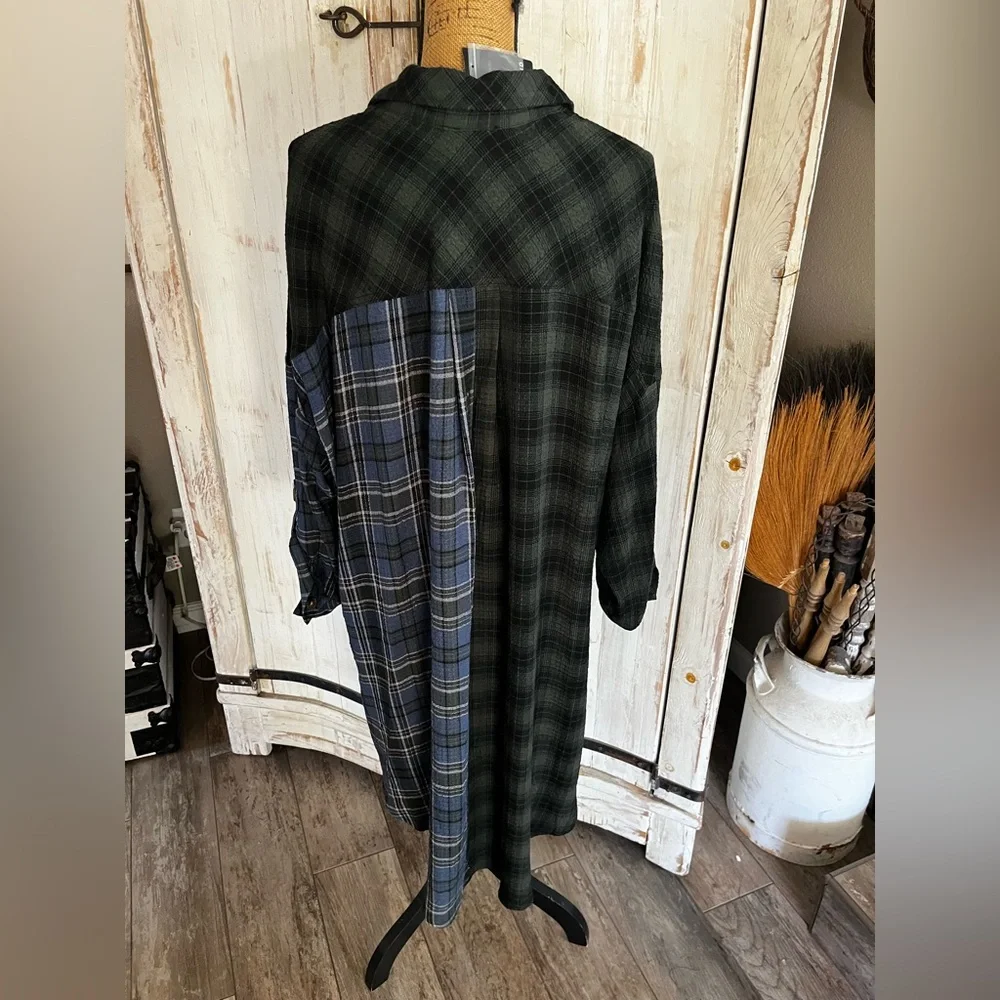 Torrid Flannel Gauze Oversized Shacket - Picture 8 of 9